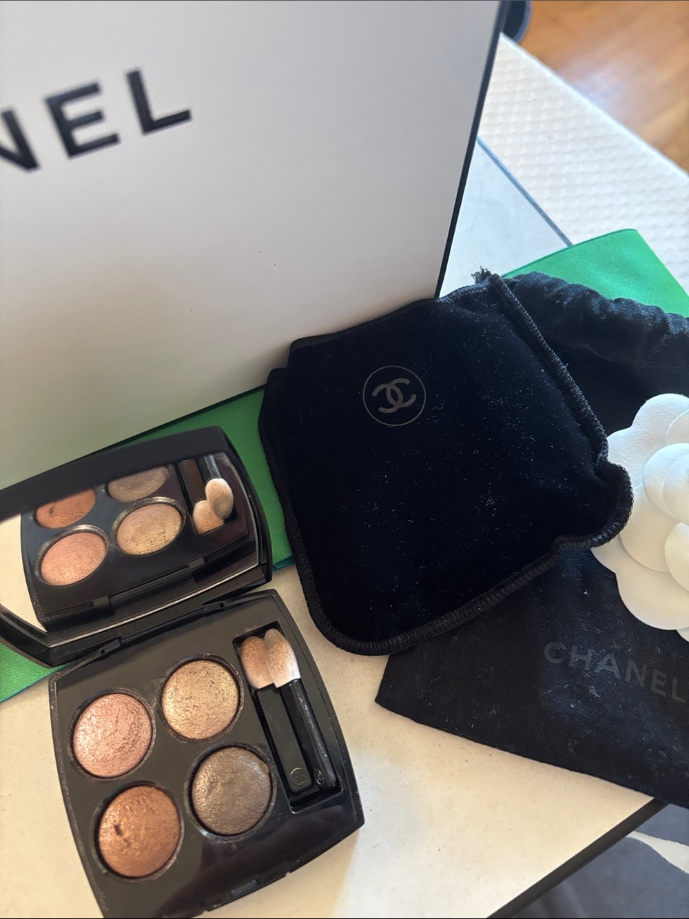 CHANEL Black Compact Case with White CC Emblem eye shadows